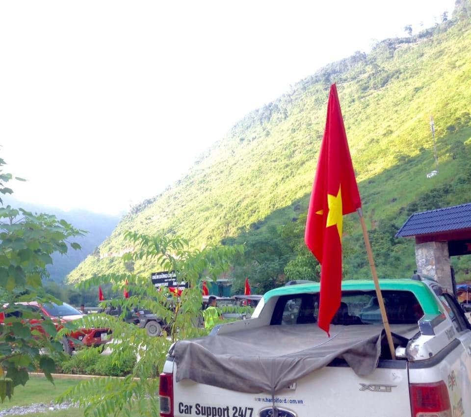 Diem Dung Chan Can Ty Ha Giang Εξωτερικό φωτογραφία